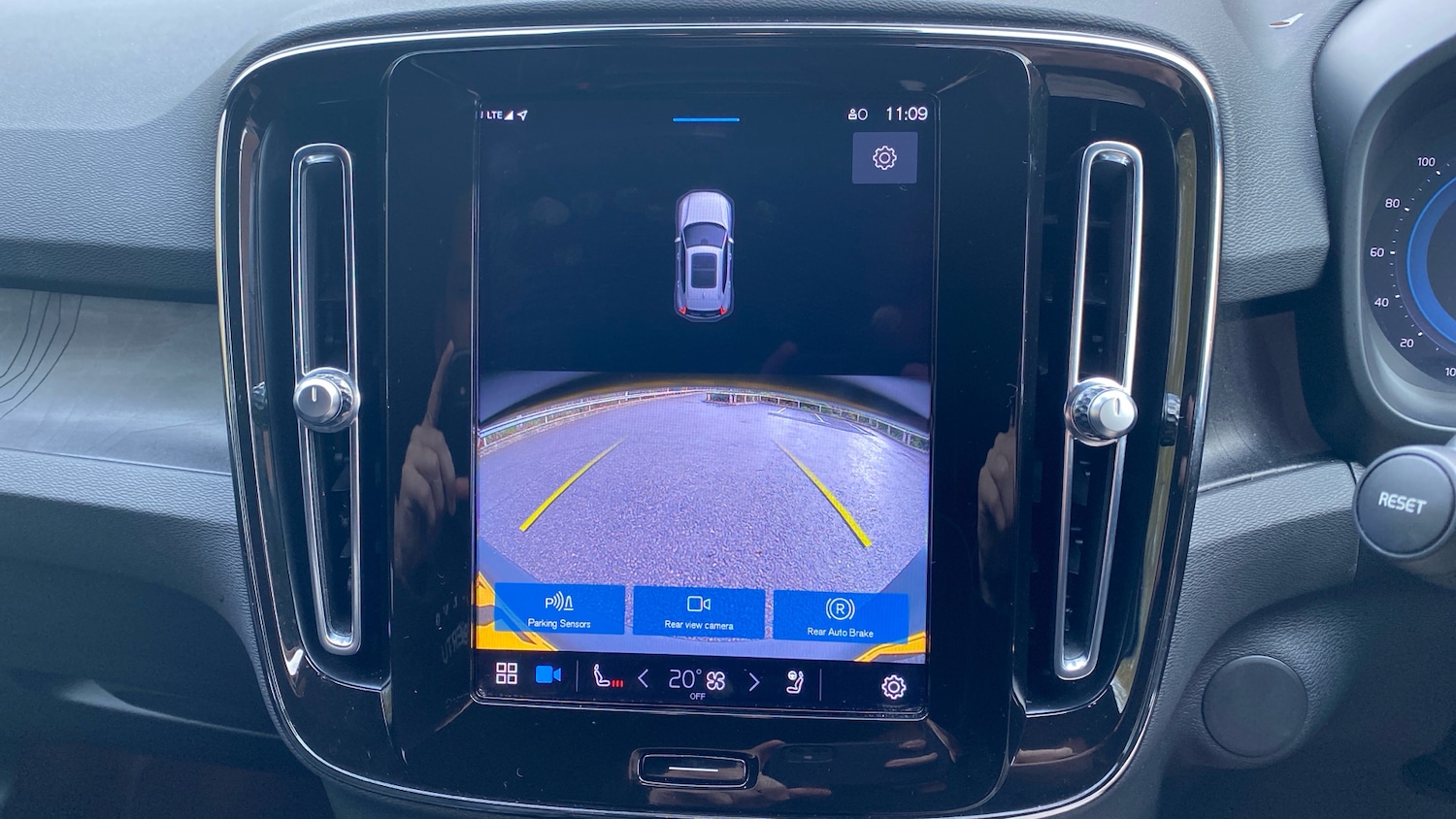 Used Volvo XC40 2022 for sale - 76653248: Photo 17