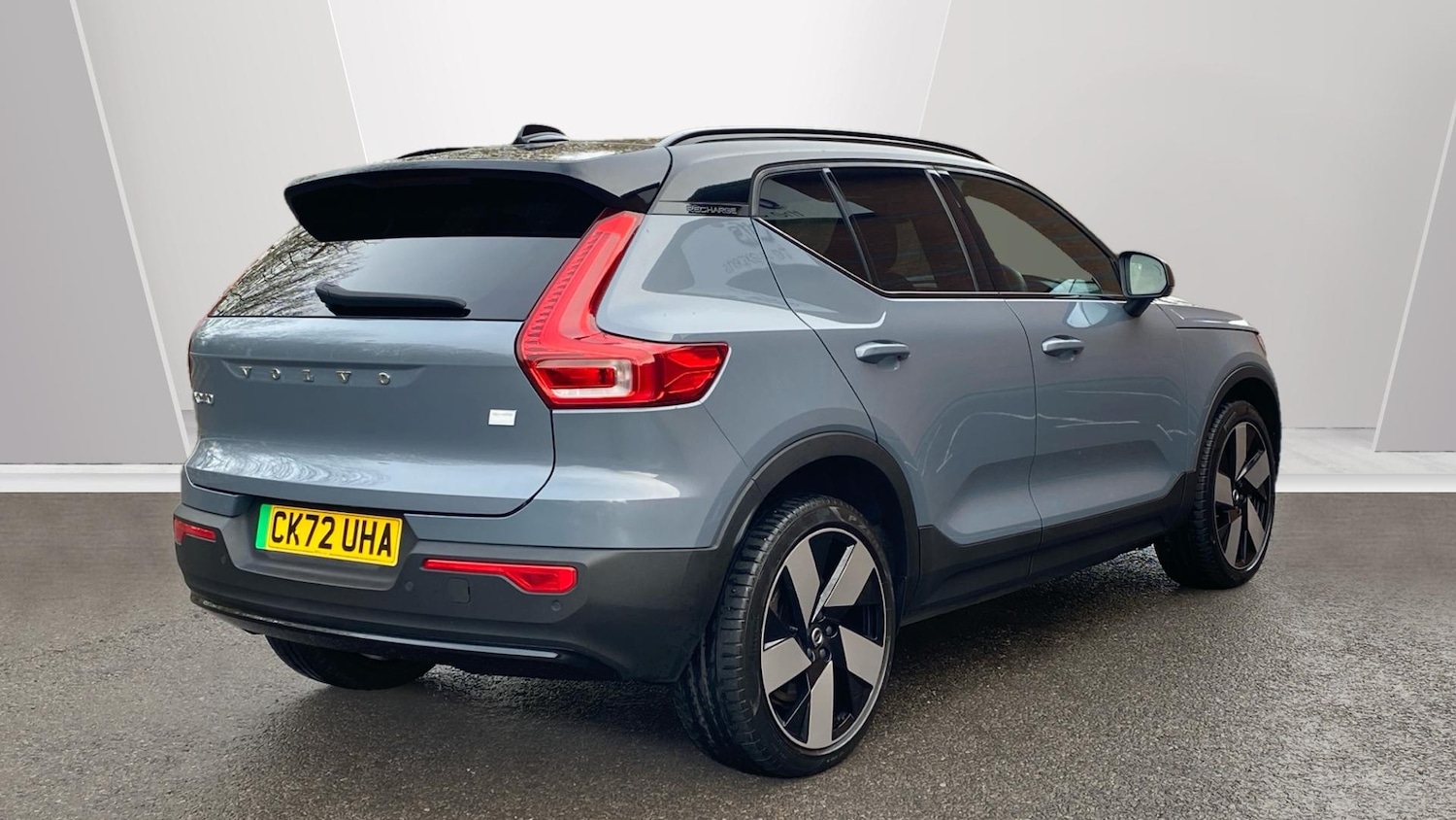 Used Volvo XC40 2022 for sale - 76653248: Photo 2