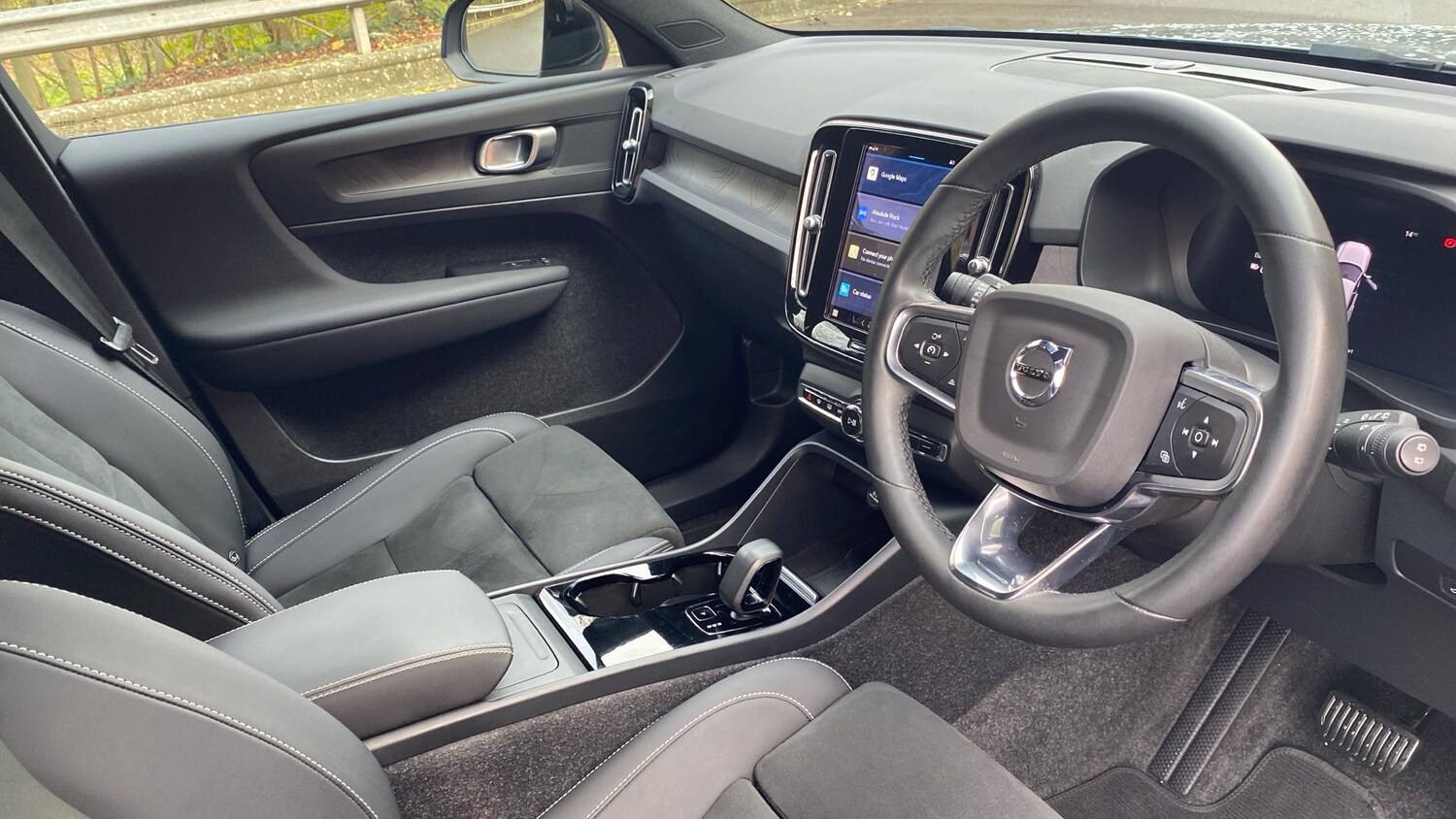 Used Volvo XC40 2022 for sale - 76653248: Photo 4