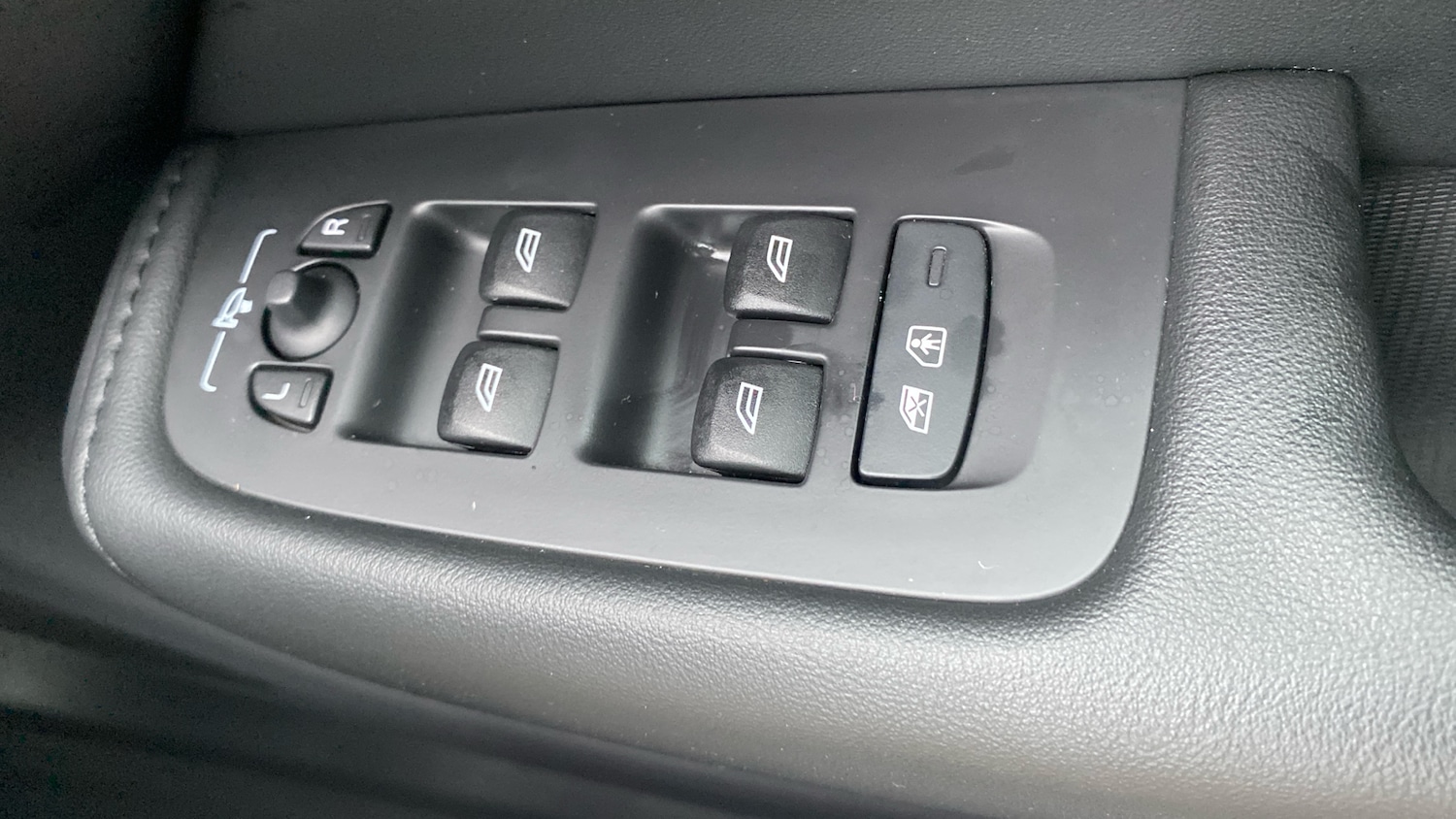 Used Volvo XC60 2023 for sale - 76653225: Photo 20