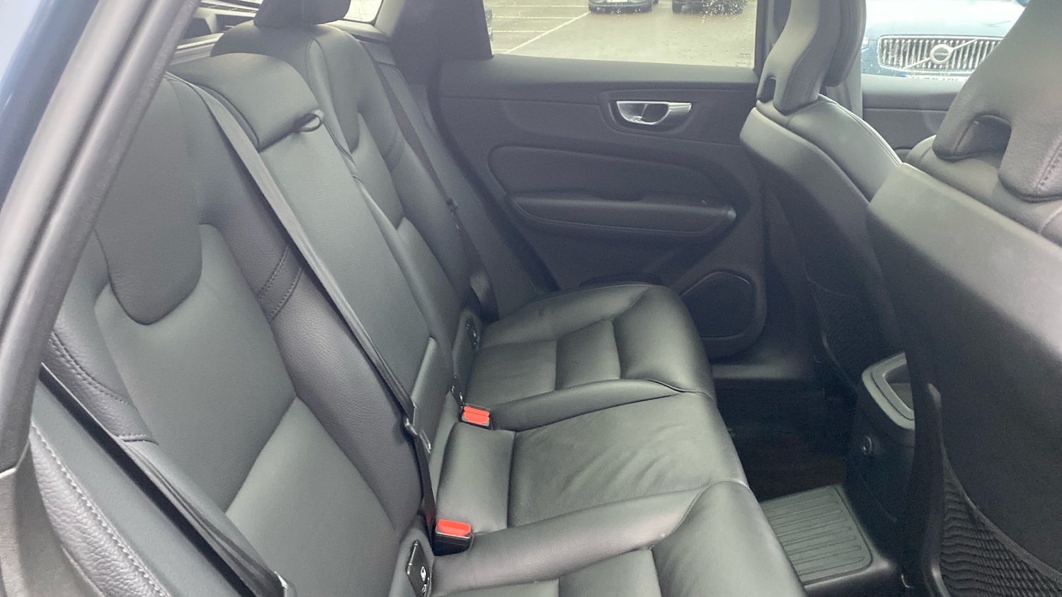 Used Volvo XC60 2023 for sale - 76653225: Photo 28