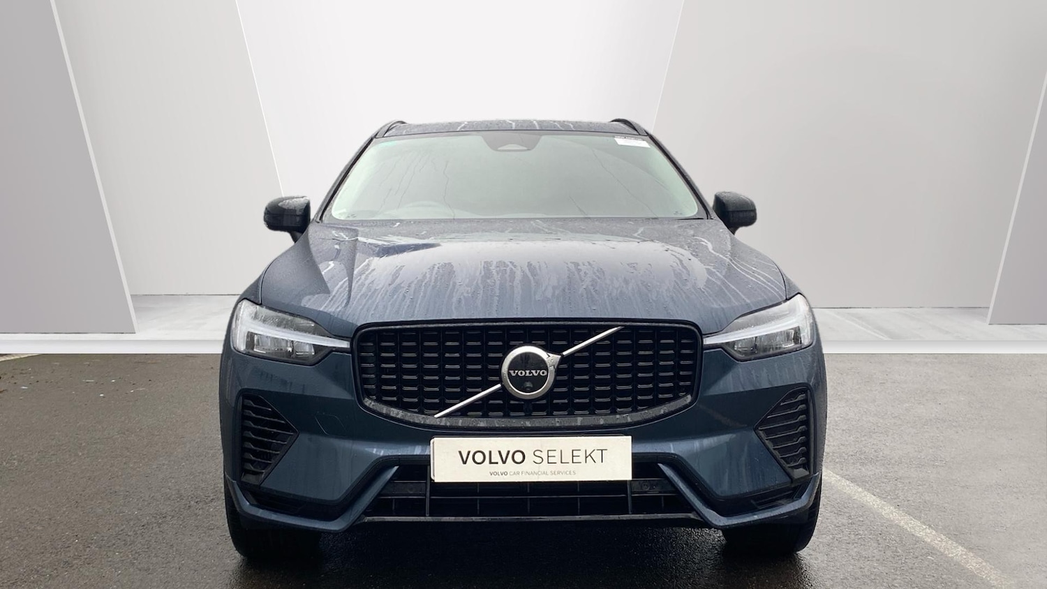 Used Volvo XC60 2023 for sale - 76653225: Photo 8