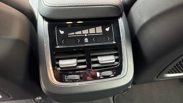 Used Volvo XC60 2024 for sale - 75308719: Photo 36