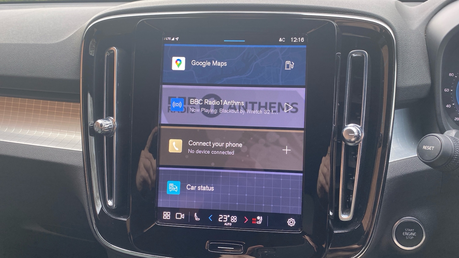 Used Volvo XC40 2023 for sale - 76963204: Photo 12