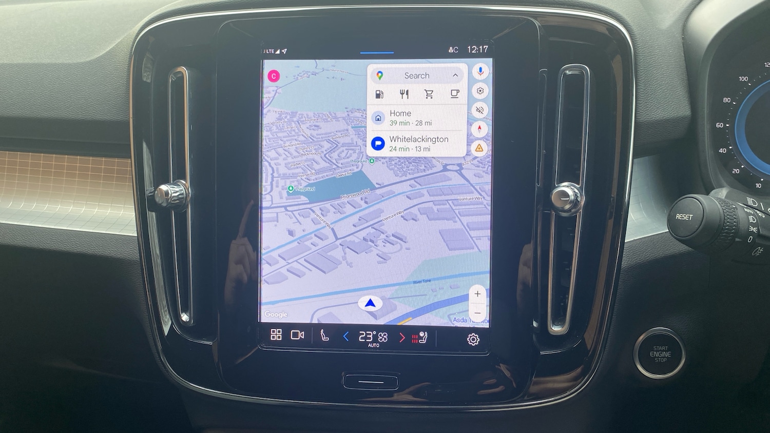 Used Volvo XC40 2023 for sale - 76963204: Photo 16