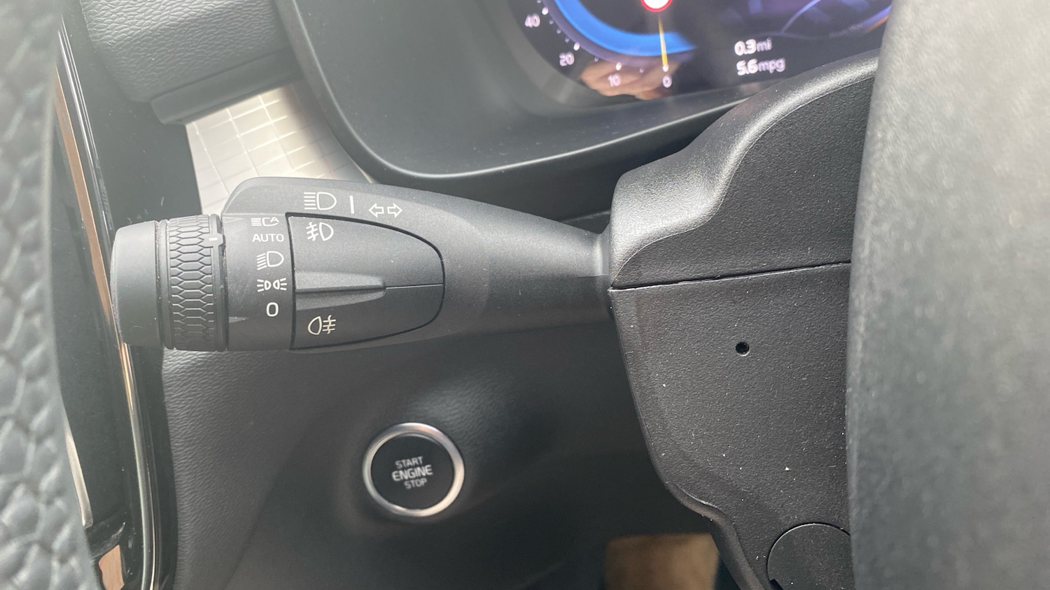 Used Volvo XC40 2023 for sale - 76963204: Photo 18