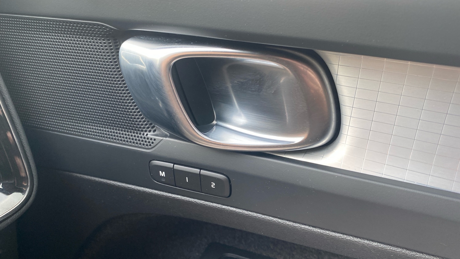 Used Volvo XC40 2023 for sale - 76963204: Photo 32