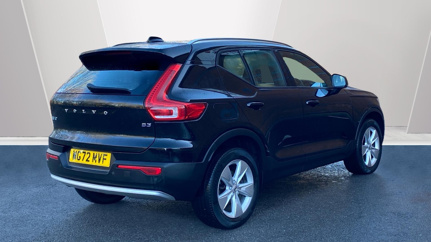 Used Volvo XC40 2022 for sale - 77184801: Photo 2
