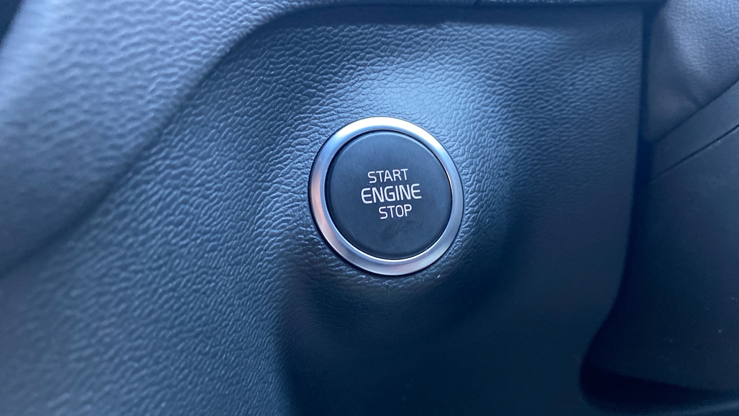 Used Volvo XC40 2022 for sale - 77184801: Photo 24