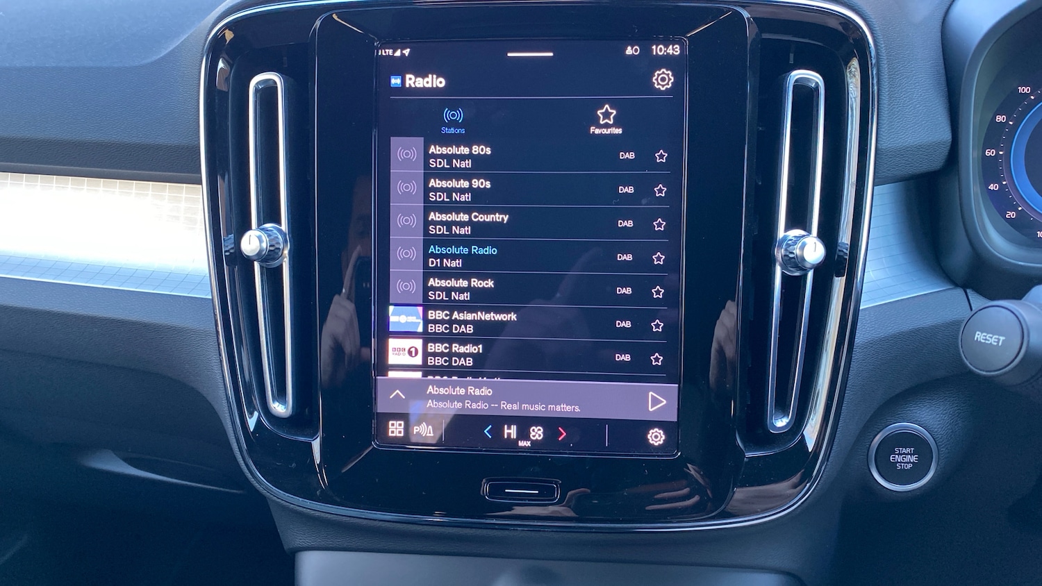 Used Volvo XC40 2022 for sale - 77184801: Photo 39