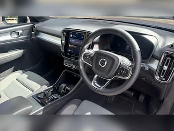 Used Volvo XC40 2022 for sale - 79747395: Photo