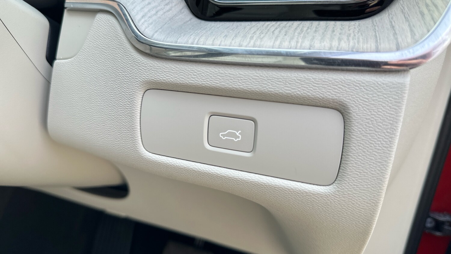 Used Volvo XC60 2022 for sale - 77983859: Photo 47