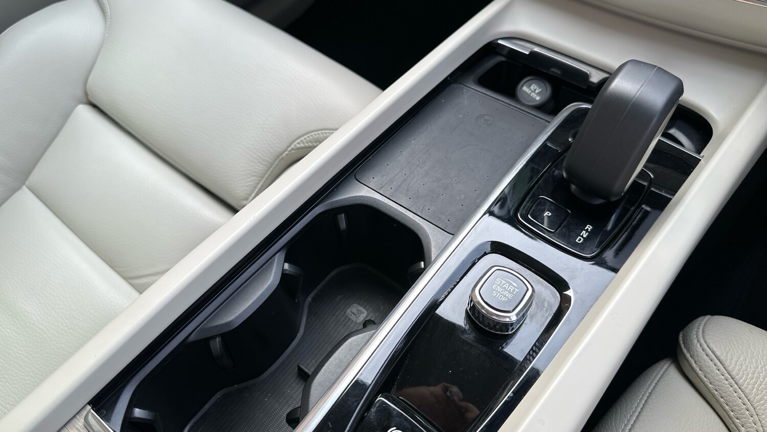 Used Volvo XC60 2022 for sale - 77983859: Photo 50