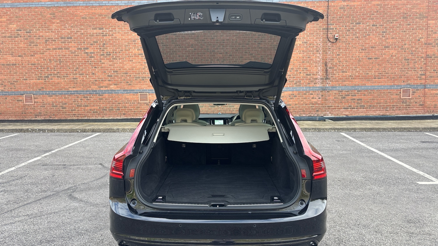 Used Volvo V90 2023 for sale - 78081612: Photo 13