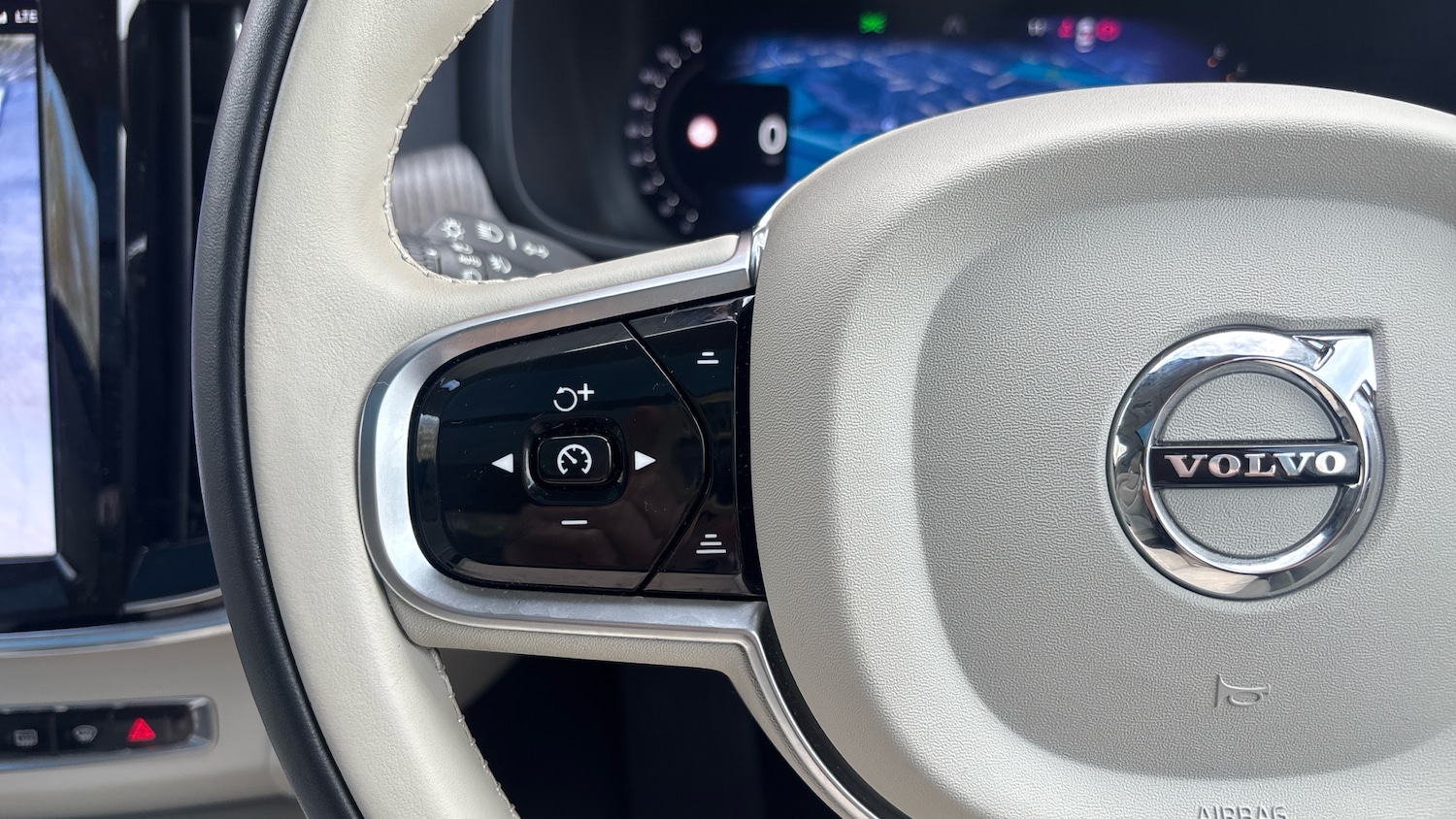 Used Volvo V90 2023 for sale - 78081612: Photo 21