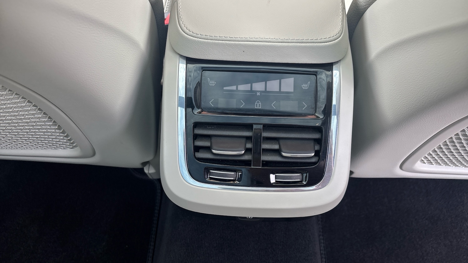 Used Volvo V90 2023 for sale - 78081612: Photo 37