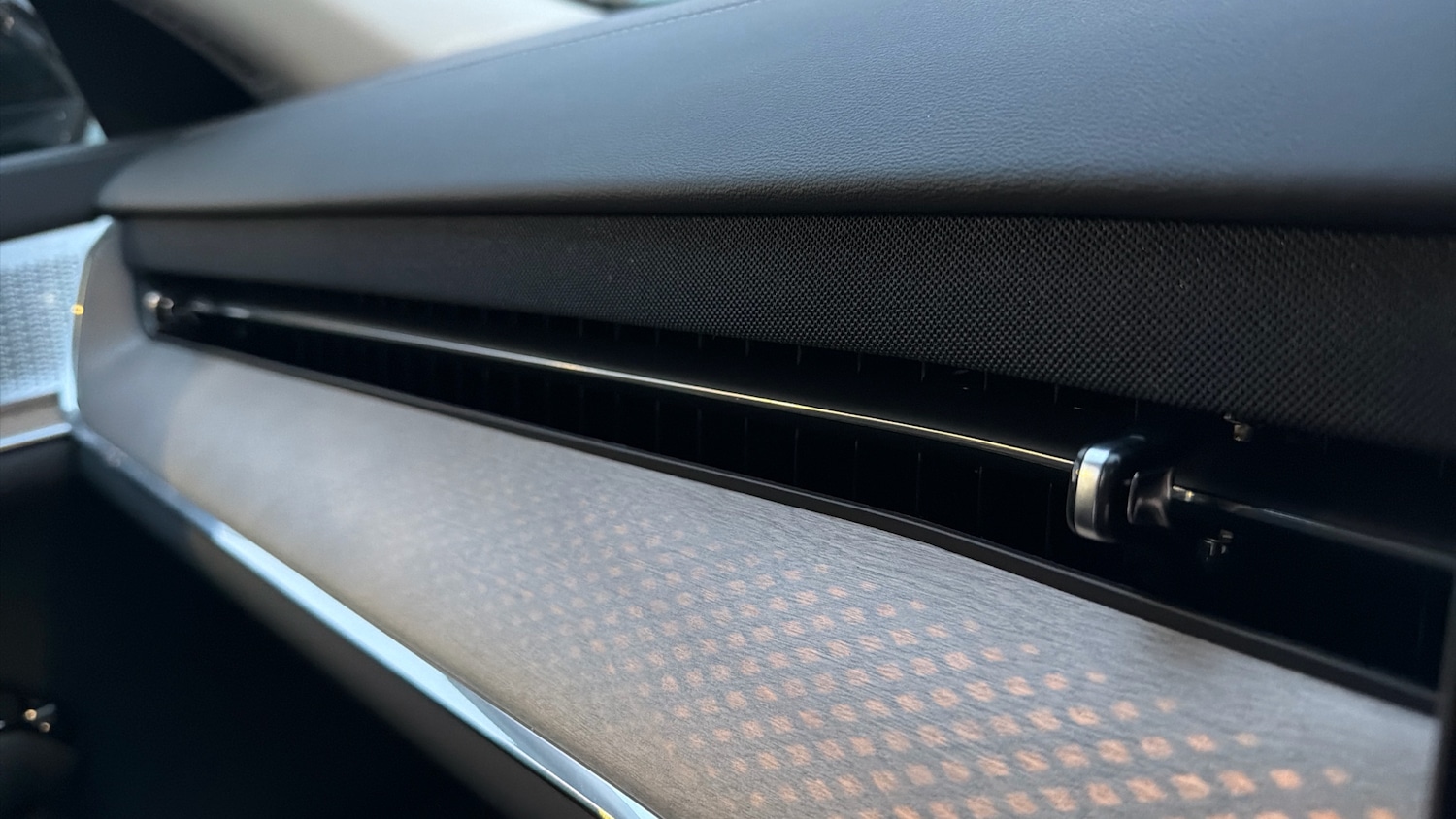 Used Volvo EX90 2025 for sale - 76653201: Photo 37