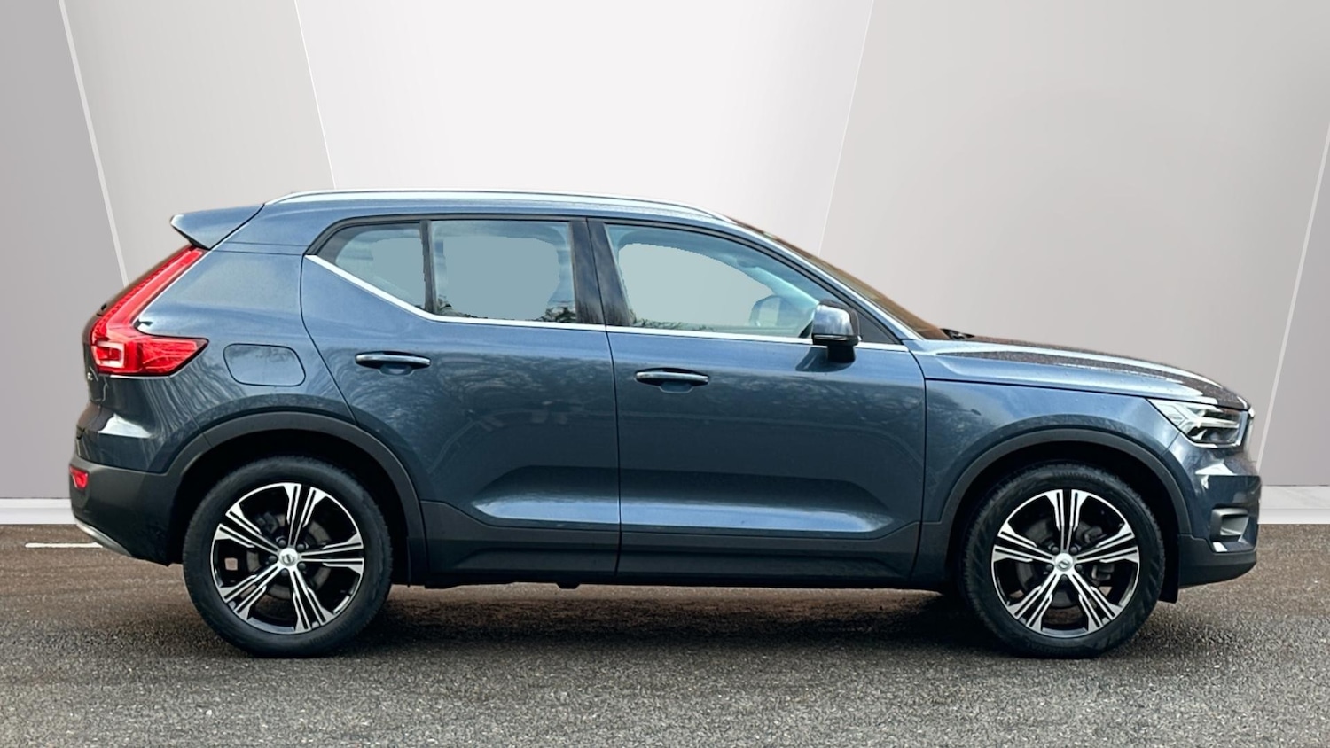 Used Volvo XC40 2020 for sale - 77171074: Photo 3