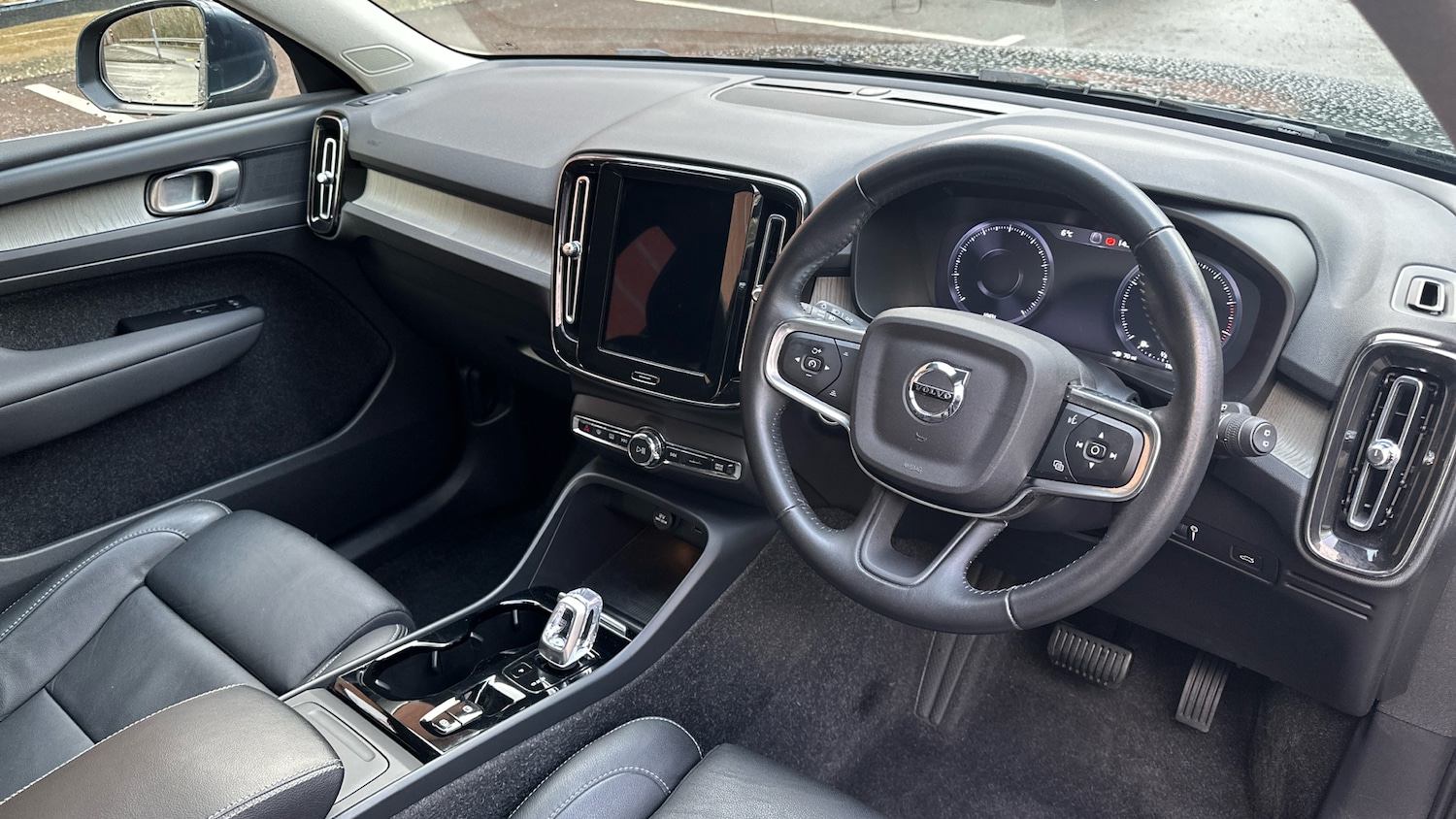 Used Volvo XC40 2020 for sale - 77171074: Photo 4