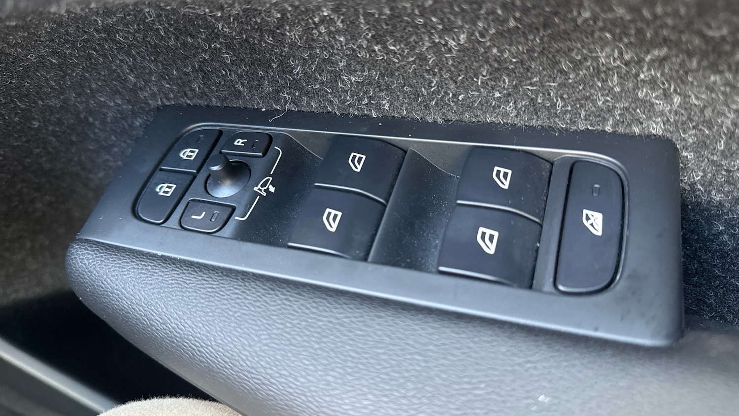 Used Volvo XC40 2019 for sale - 77581936: Photo 29