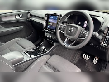 Used Volvo XC40 2021 for sale - 79593329: Photo