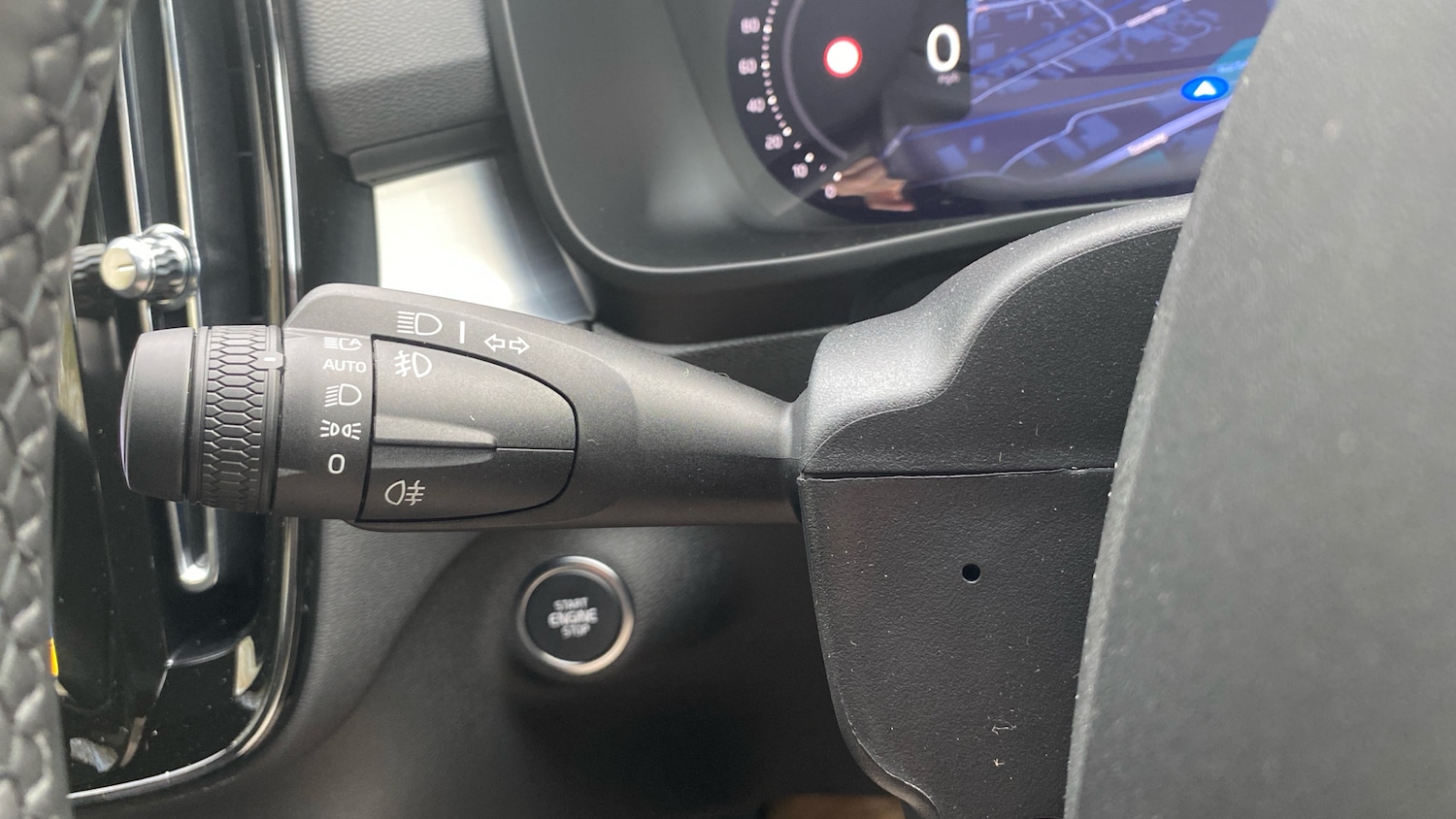 Used Volvo XC40 2025 for sale - 76895204: Photo 18