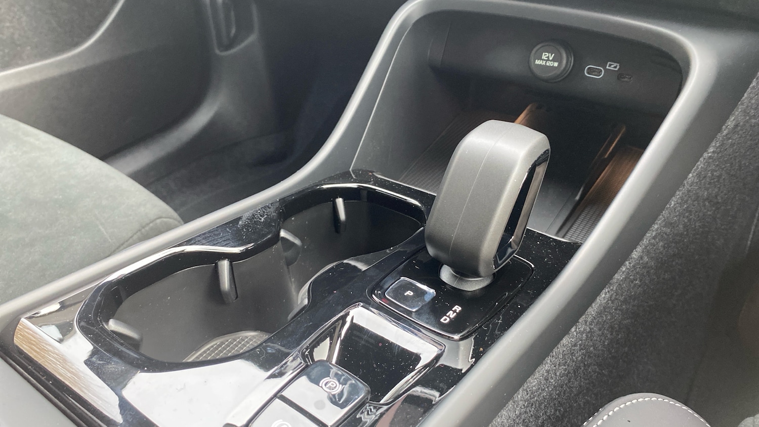 Used Volvo XC40 2025 for sale - 76895204: Photo 24