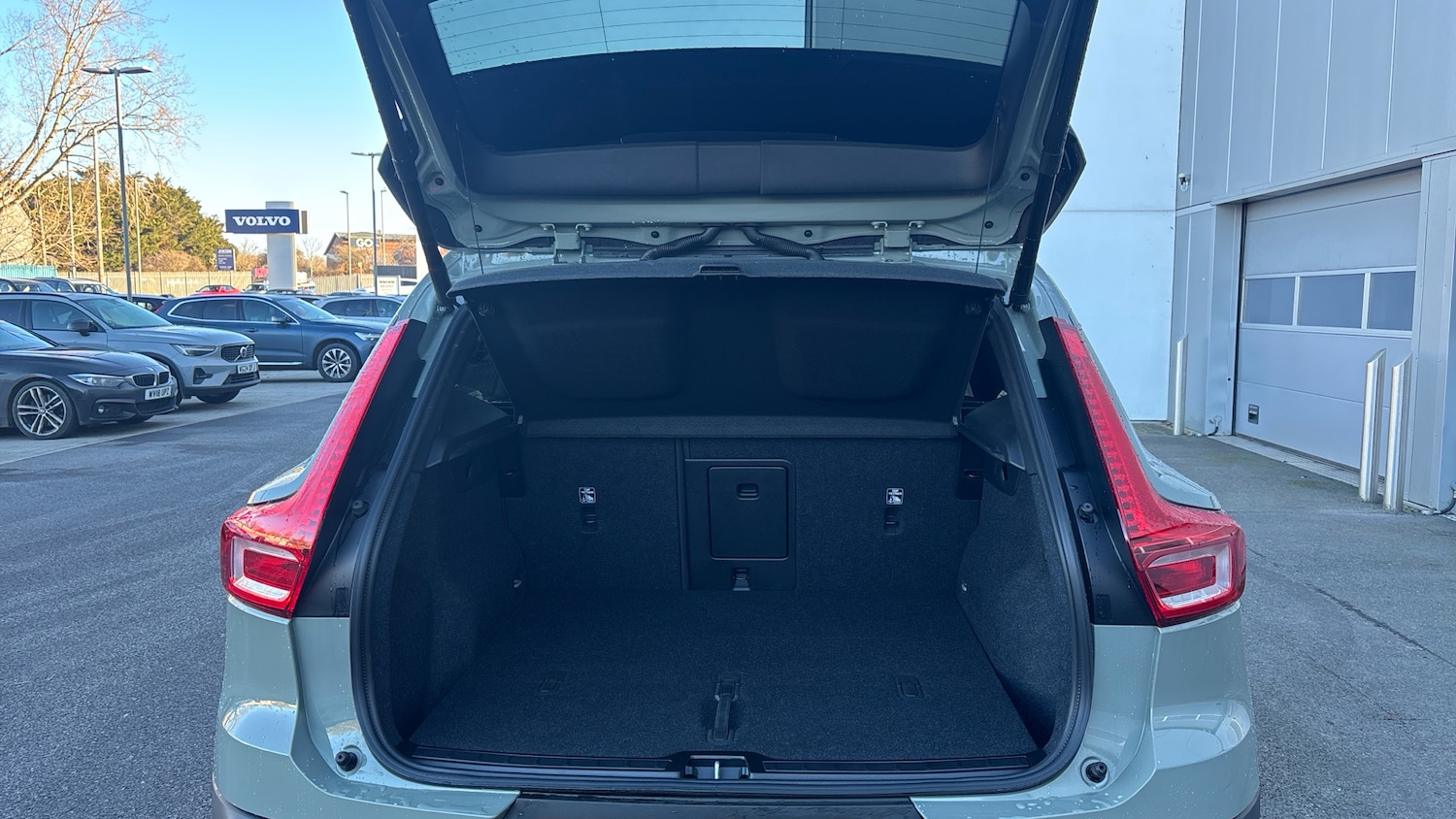 Used Volvo XC40 2024 for sale - 77210917: Photo 13