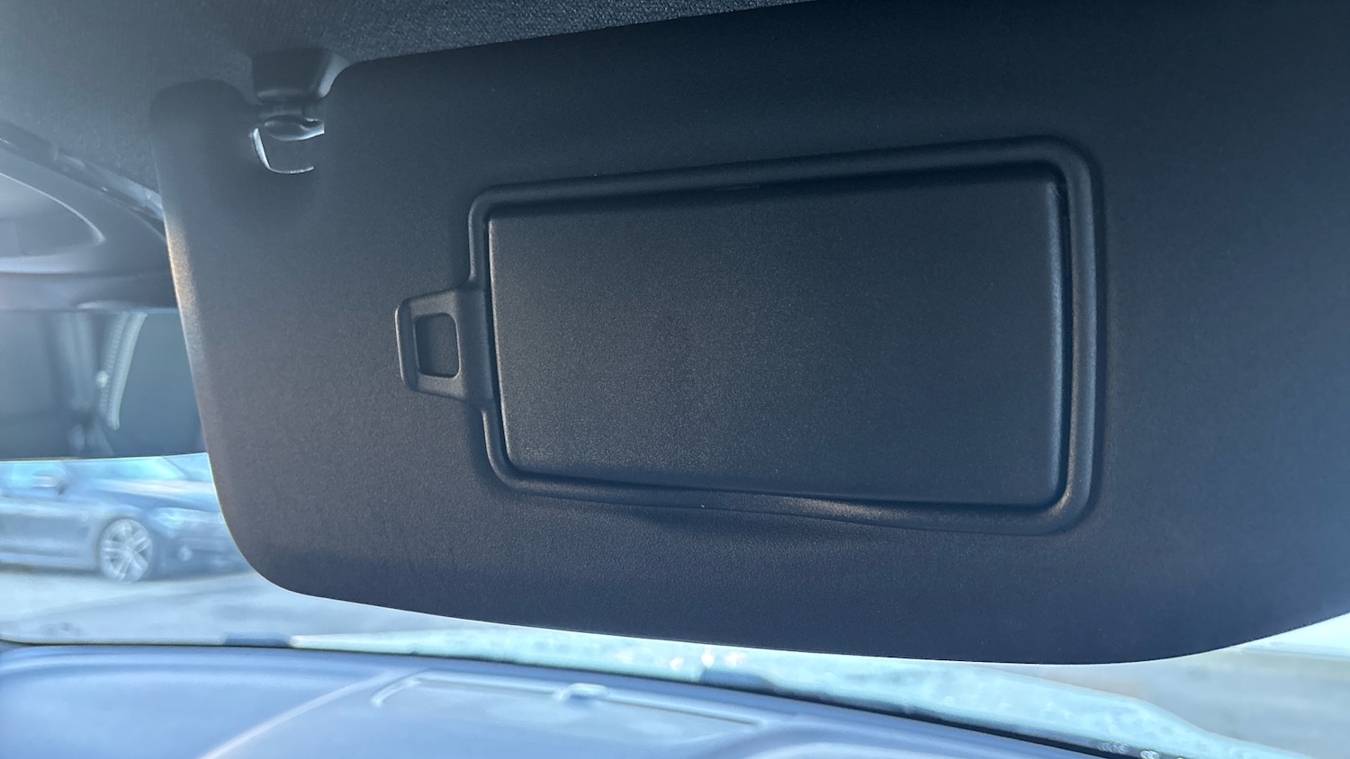 Used Volvo XC40 2024 for sale - 77210917: Photo 38