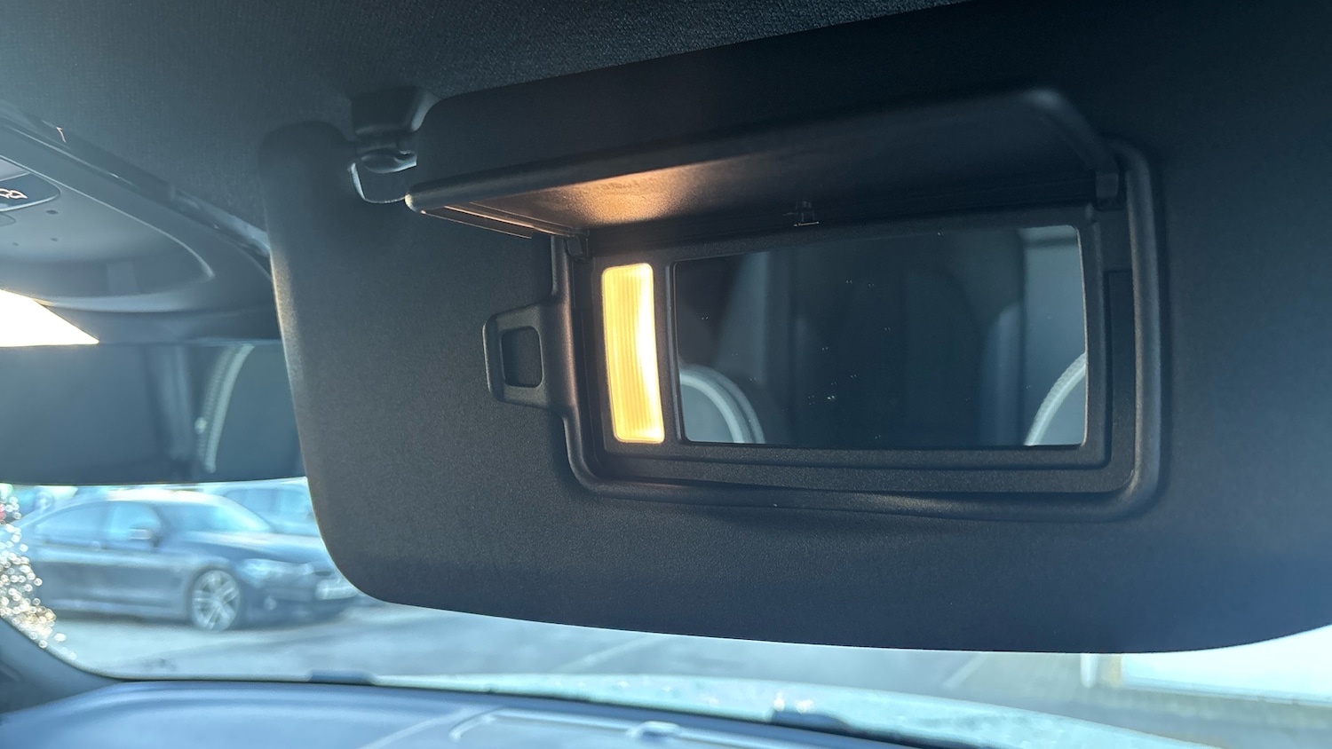 Used Volvo XC40 2024 for sale - 77210917: Photo 39