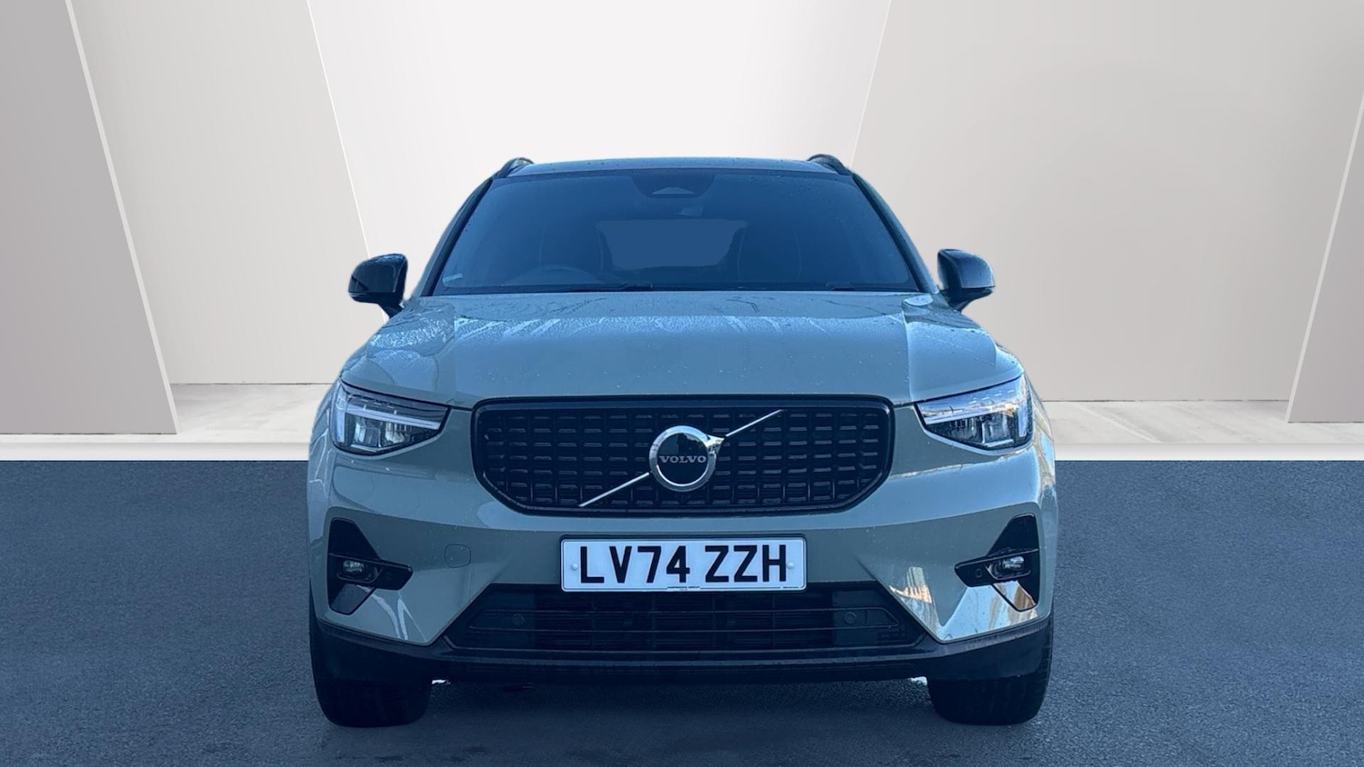 Used Volvo XC40 2024 for sale - 77210917: Photo 8