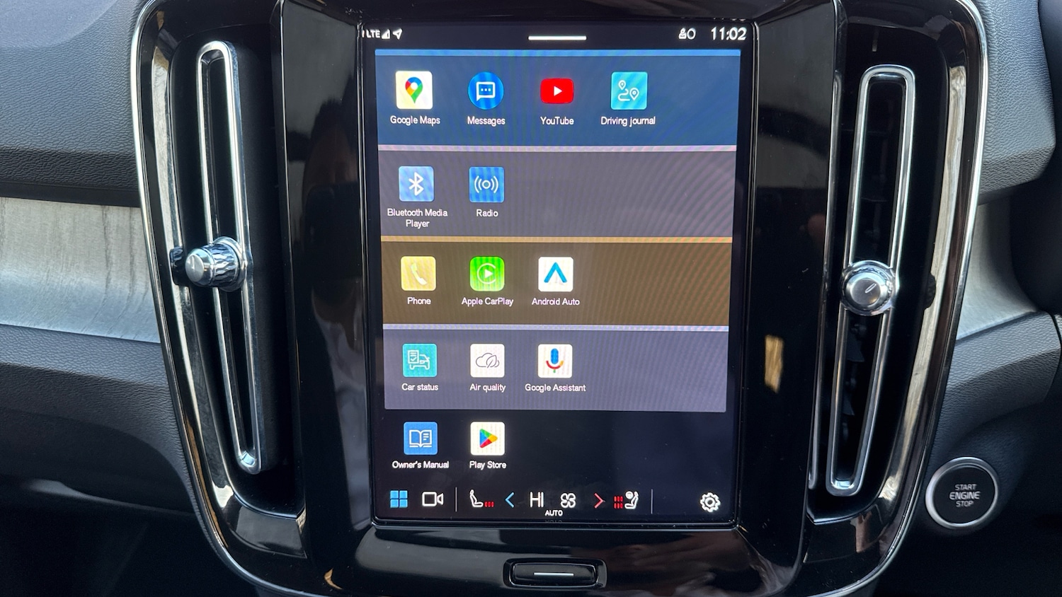 Used Volvo XC40 2025 for sale - 76736383: Photo 35