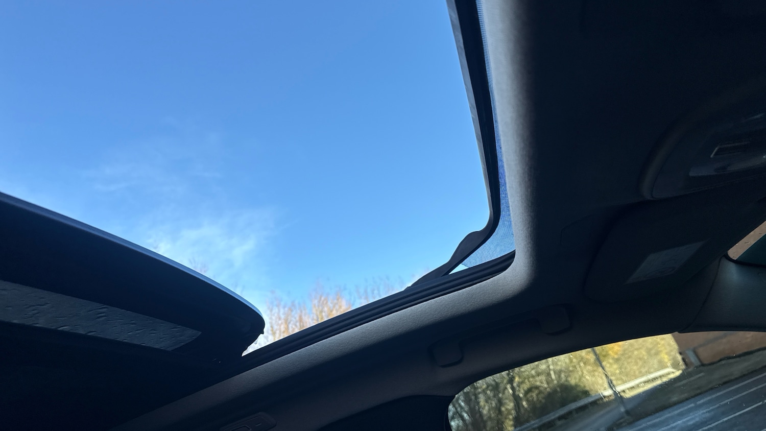 Used Volvo XC40 2025 for sale - 76736383: Photo 45