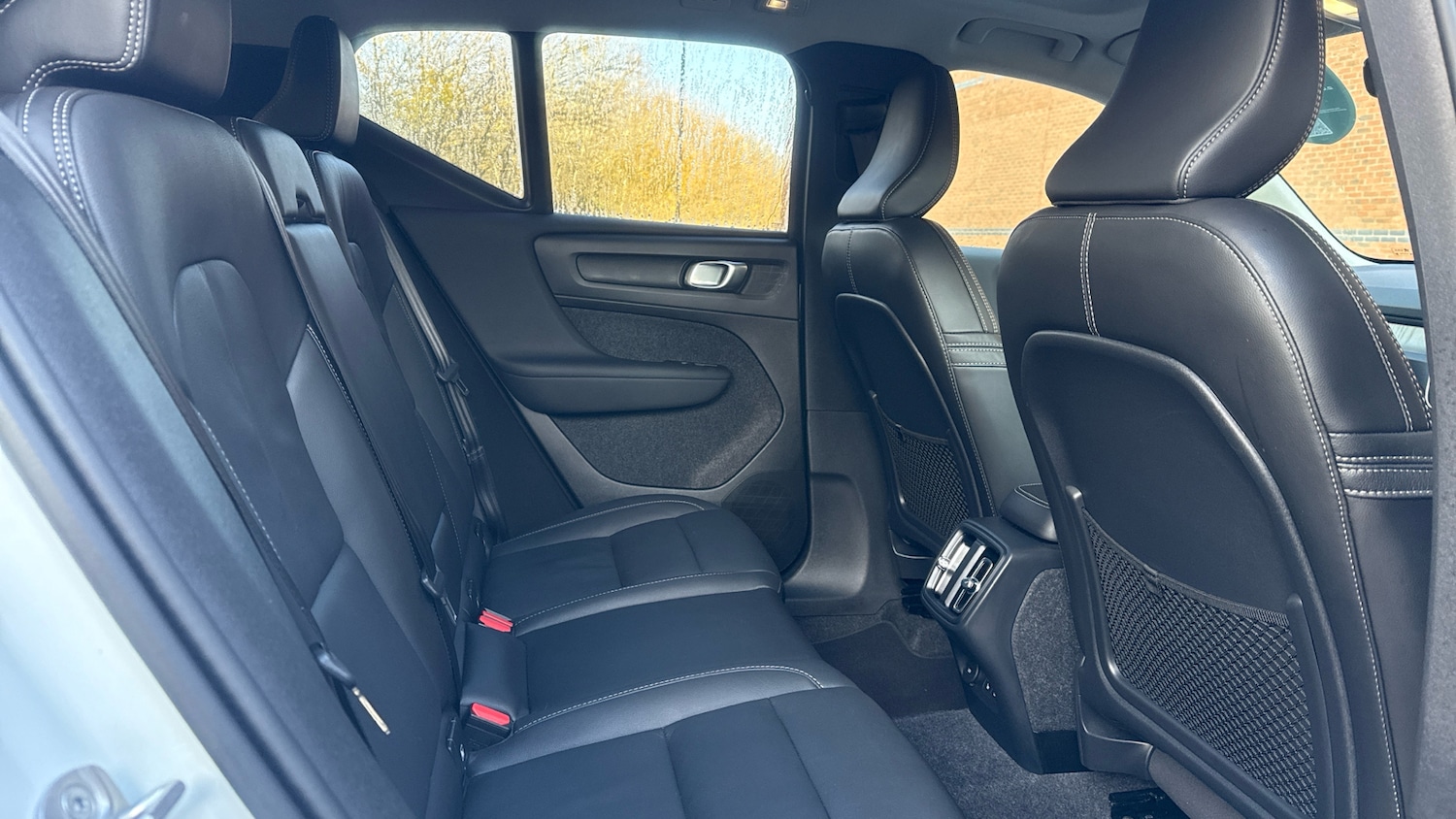 Used Volvo XC40 2025 for sale - 76736383: Photo 6