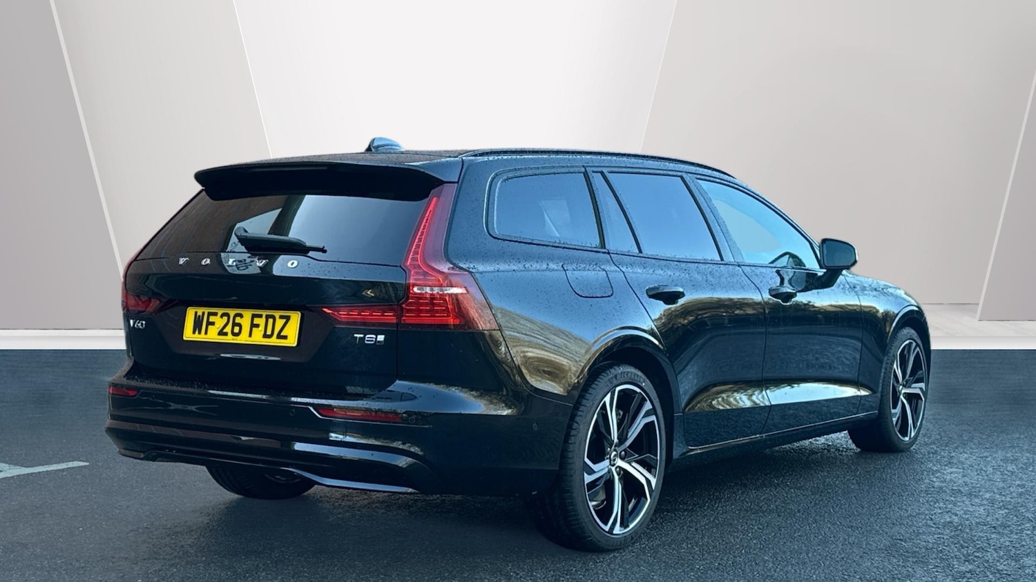 Used Volvo V60 2026 for sale - 78149799: Photo 2