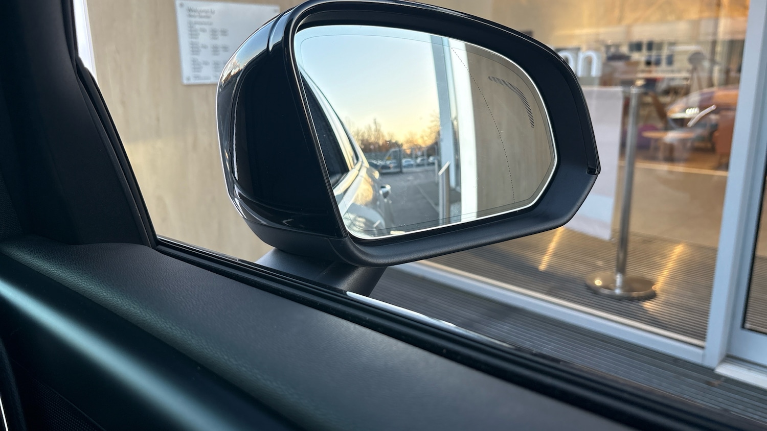 Used Volvo XC40 2025 for sale - 77171070: Photo 28