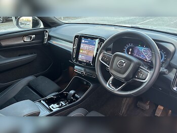 Used Volvo XC40 2025 for sale - 77171070: Photo
