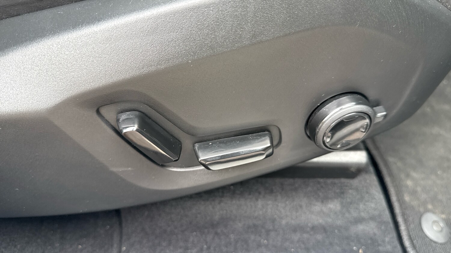 Used Volvo XC60 2025 for sale - 77589710: Photo 27