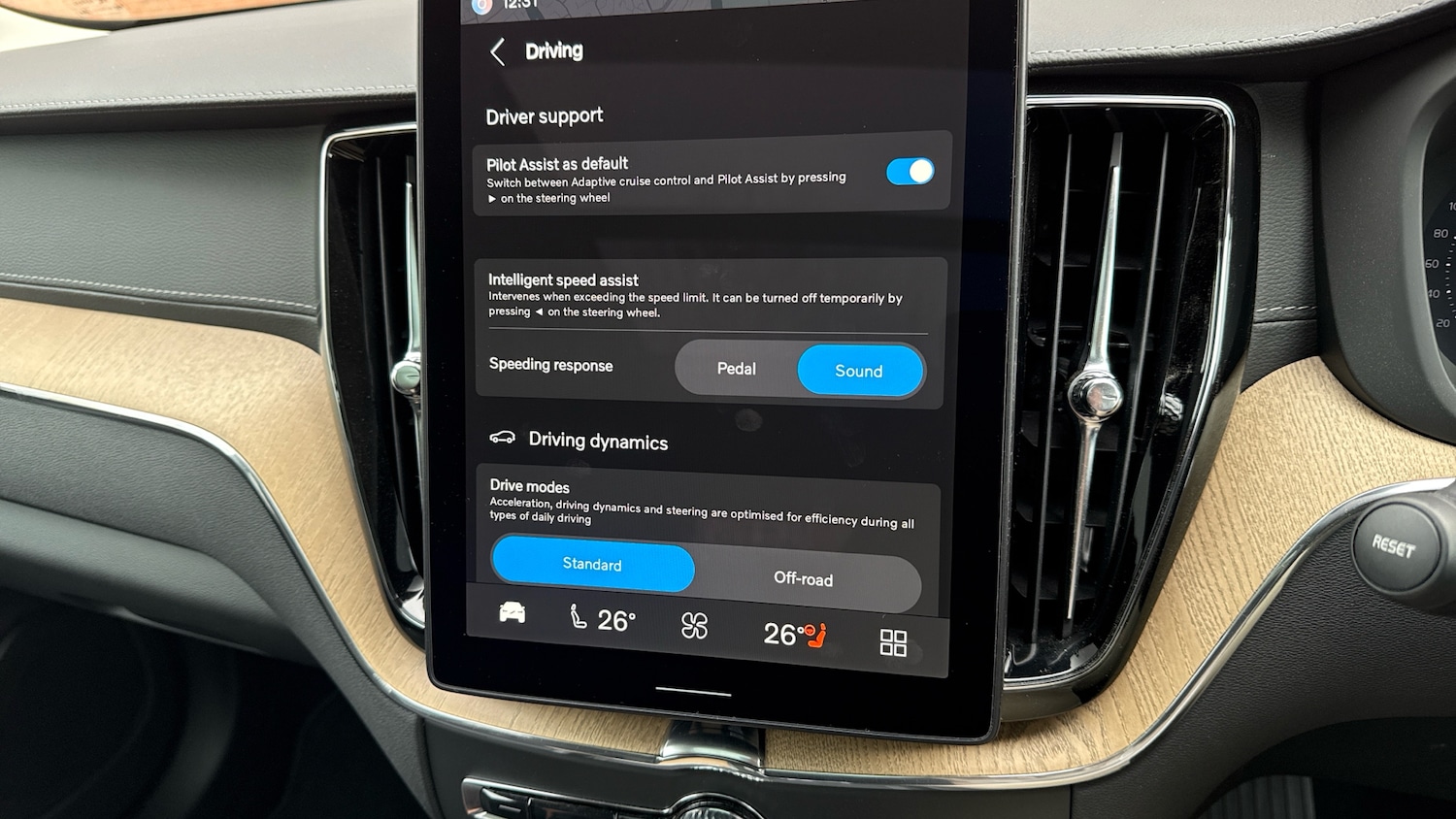Used Volvo XC60 2025 for sale - 77589710: Photo 41