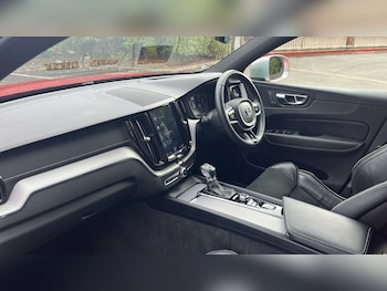 Used Volvo XC60 2019 for sale - 75814377: Photo