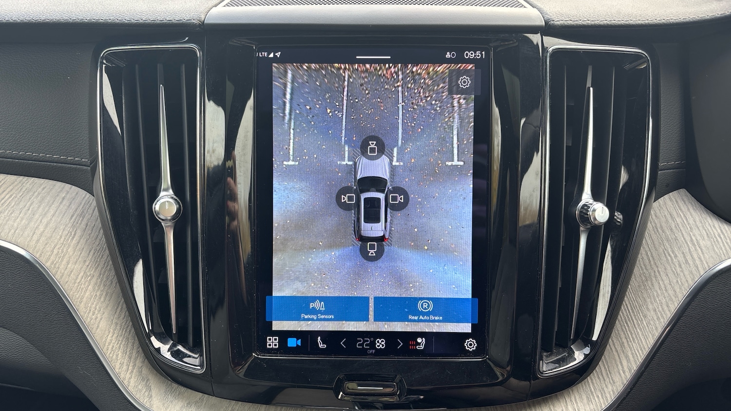 Used Volvo XC60 2023 for sale - 76653268: Photo 17