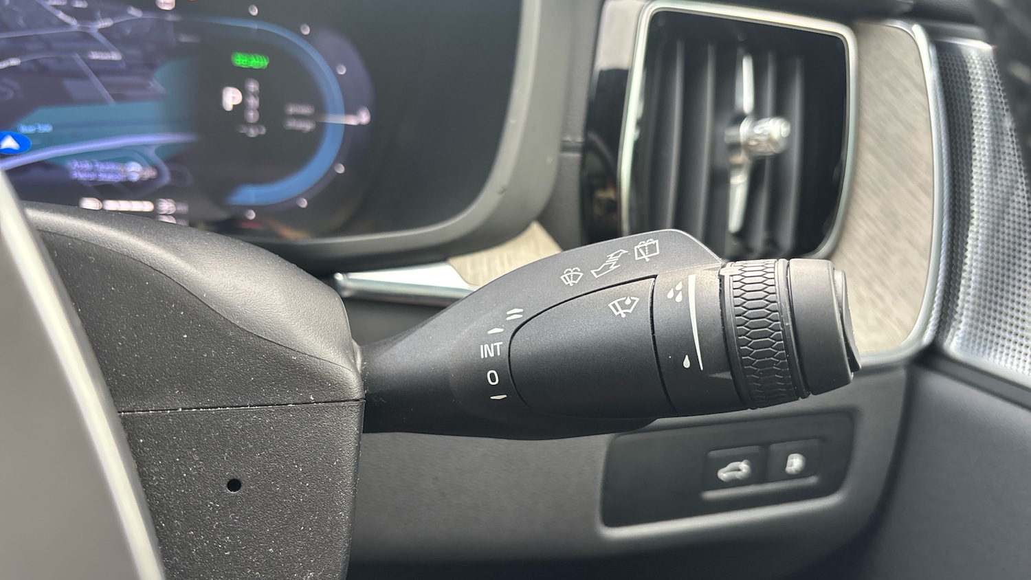 Used Volvo XC60 2023 for sale - 76653268: Photo 21