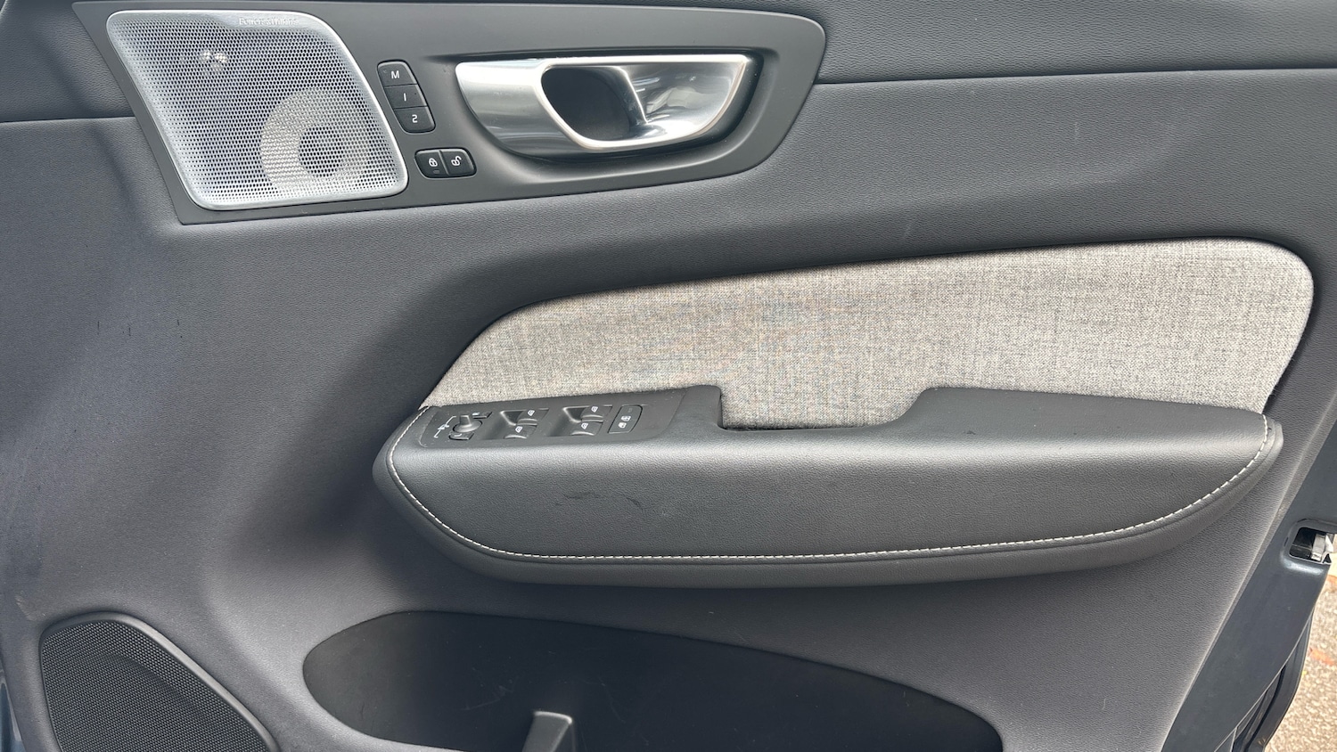 Used Volvo XC60 2023 for sale - 76653268: Photo 27