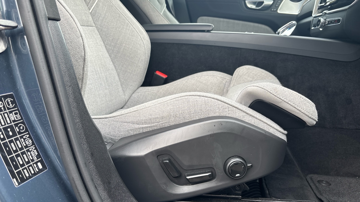 Used Volvo XC60 2023 for sale - 76653268: Photo 28