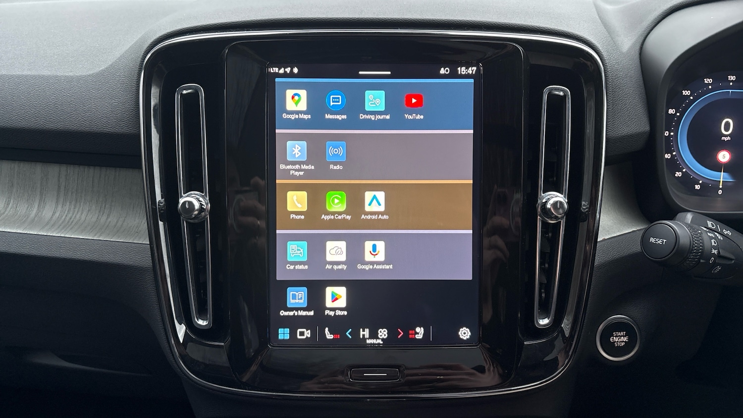 Used Volvo XC40 2025 for sale - 77445593: Photo 17