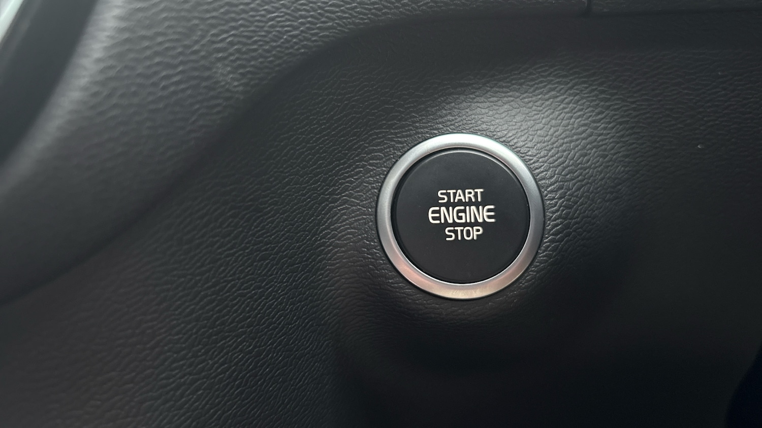 Used Volvo XC40 2025 for sale - 77445593: Photo 26