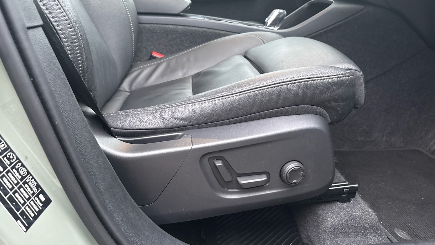 Used Volvo XC40 2025 for sale - 77445593: Photo 29