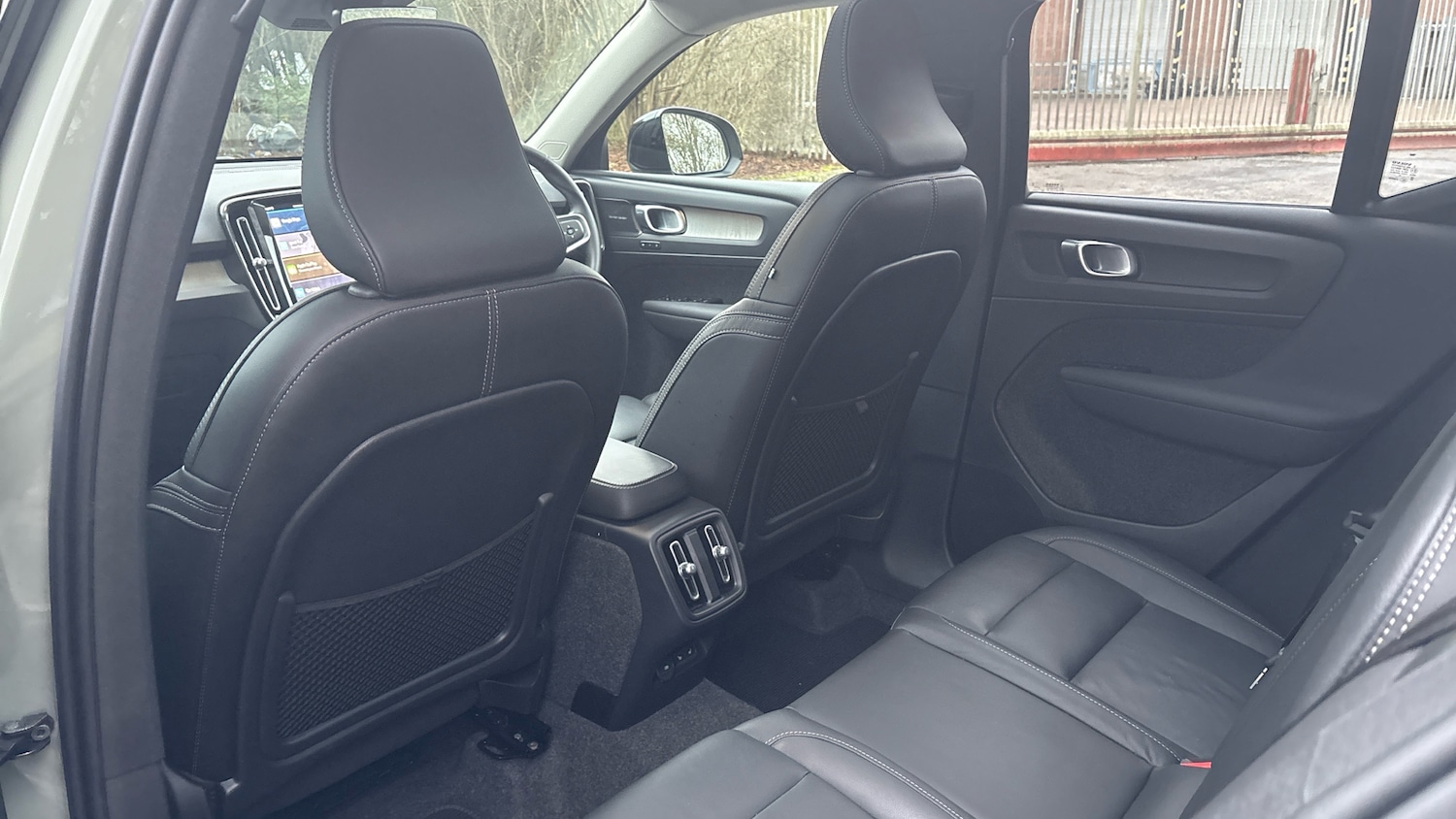 Used Volvo XC40 2025 for sale - 77445593: Photo 32