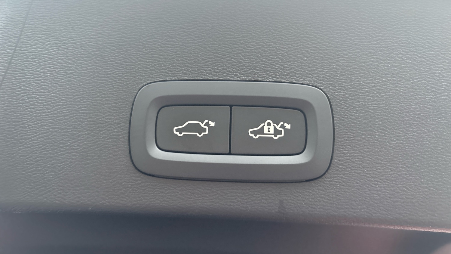 Used Volvo XC40 2025 for sale - 77445593: Photo 34