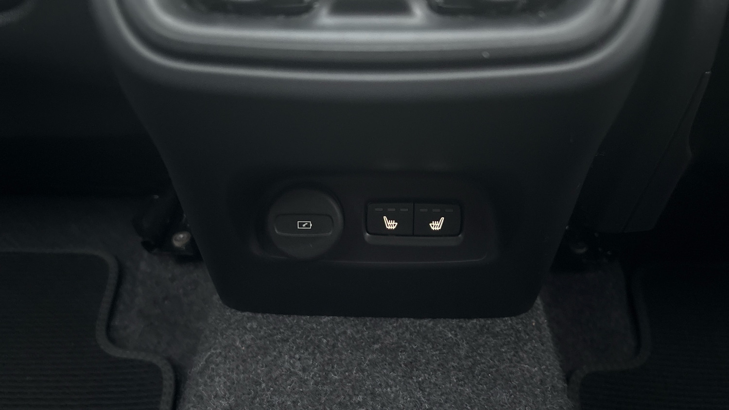 Used Volvo XC40 2025 for sale - 77445593: Photo 37